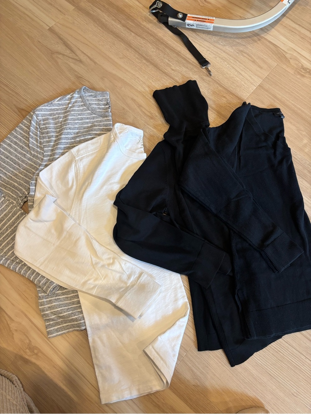 Men’s medium basics shirts and sweaters